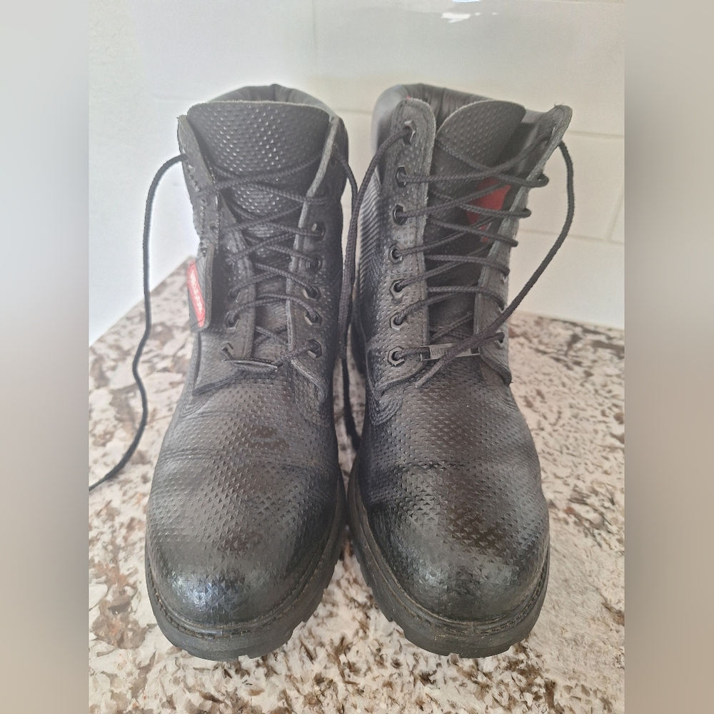 Men's 9 Timberland Black Helcor Boot